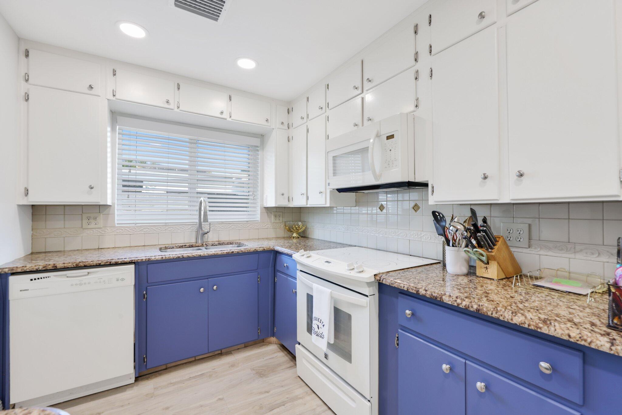 1510 Kingsley Road Jupiter, FL 33469 - Photo 21 of 53 1510 Kingsley Road - 24.jpg-SMALL