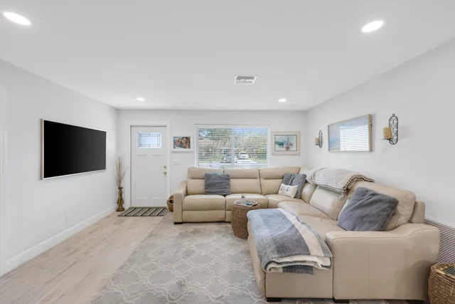 $688,000 | 1510 Kingsley Road, Jupiter, FL 33469