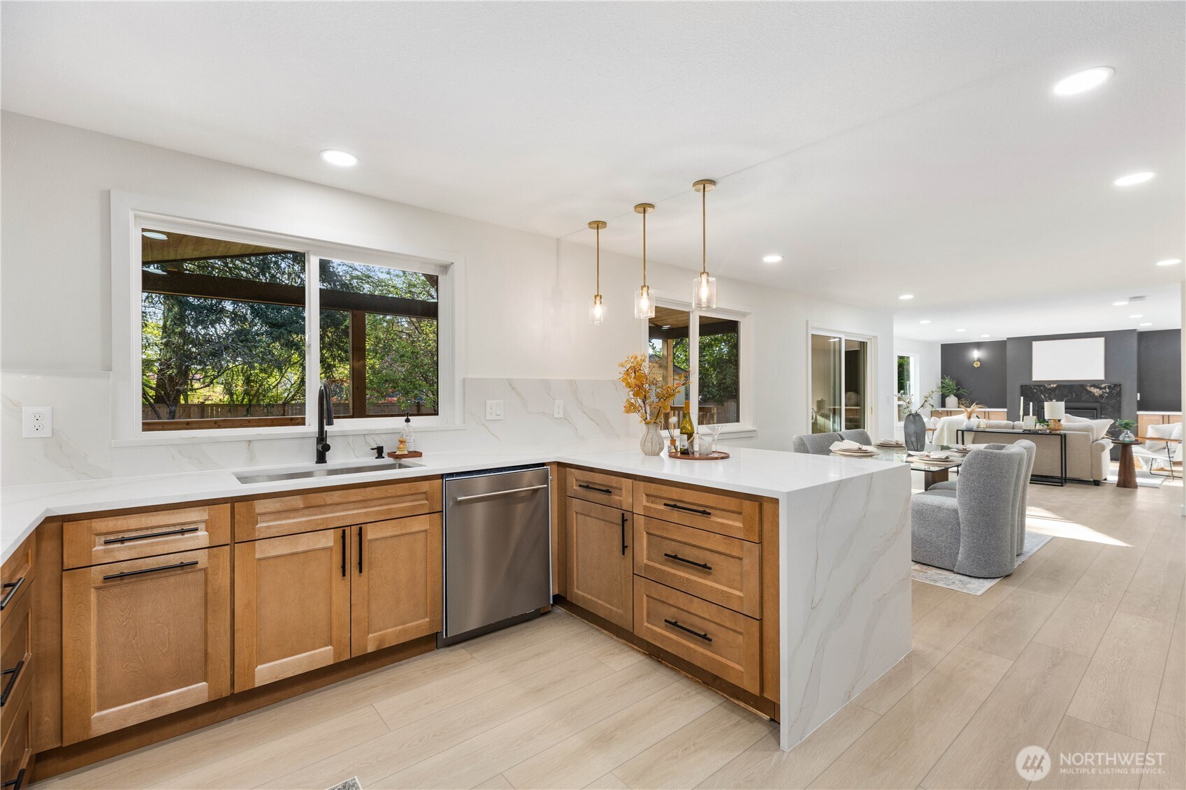 13820 60th Avenue West Edmonds, WA 98026 - Photo 12 of 30