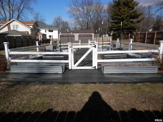 $119,900 | 653 North Cedar Street, Galesburg, IL 61401