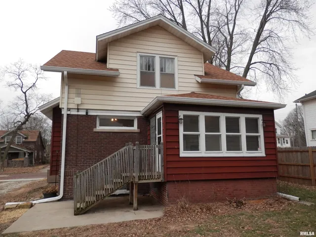 $119,900 | 653 North Cedar Street, Galesburg, IL 61401