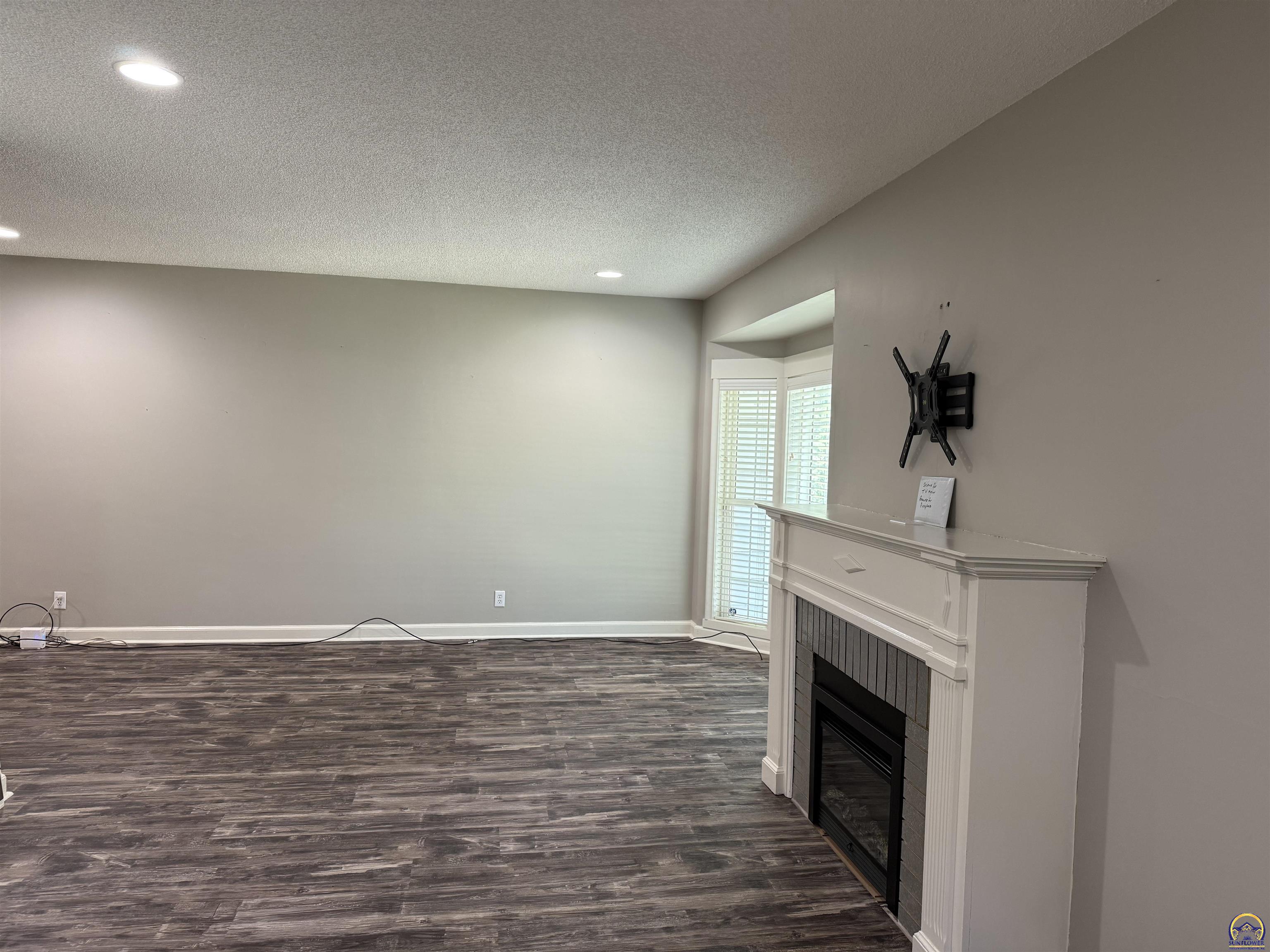 4221 Southwest 17th Street Topeka, KS 66604 - Photo 21 of 72