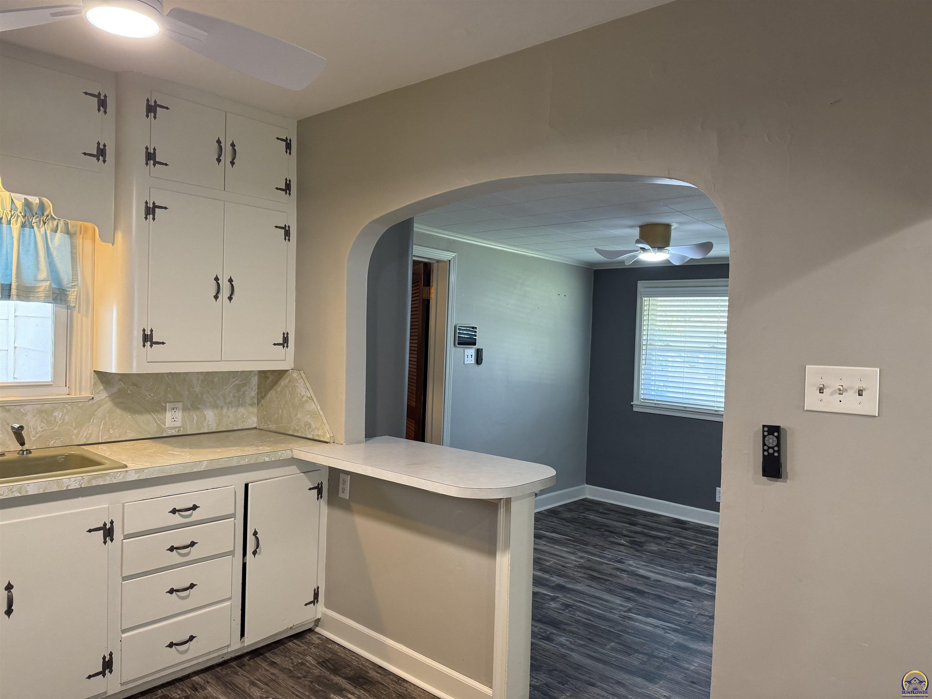 4221 Southwest 17th Street Topeka, KS 66604 - Photo 28 of 72