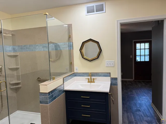 $179,500 | 4221 Southwest 17th Street, Topeka, KS 66604