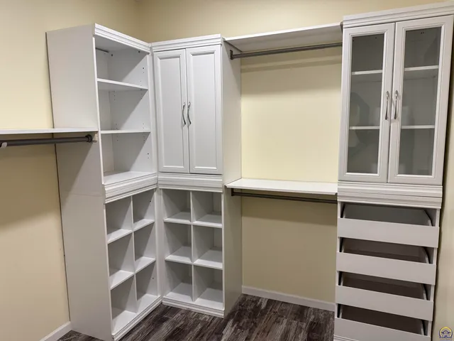 $179,500 | 4221 Southwest 17th Street, Topeka, KS 66604