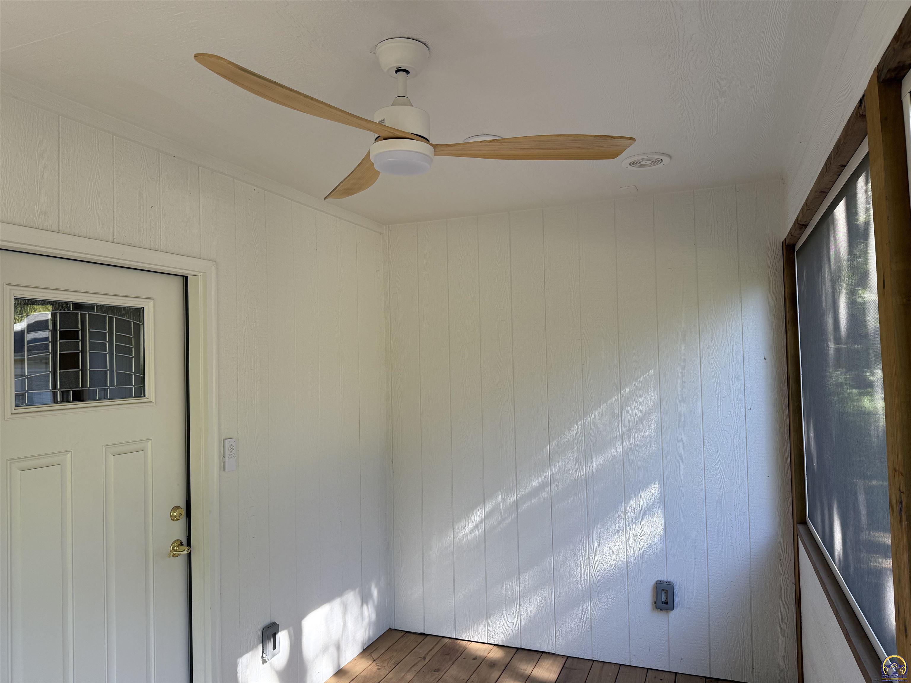 4221 Southwest 17th Street Topeka, KS 66604 - Photo 52 of 72