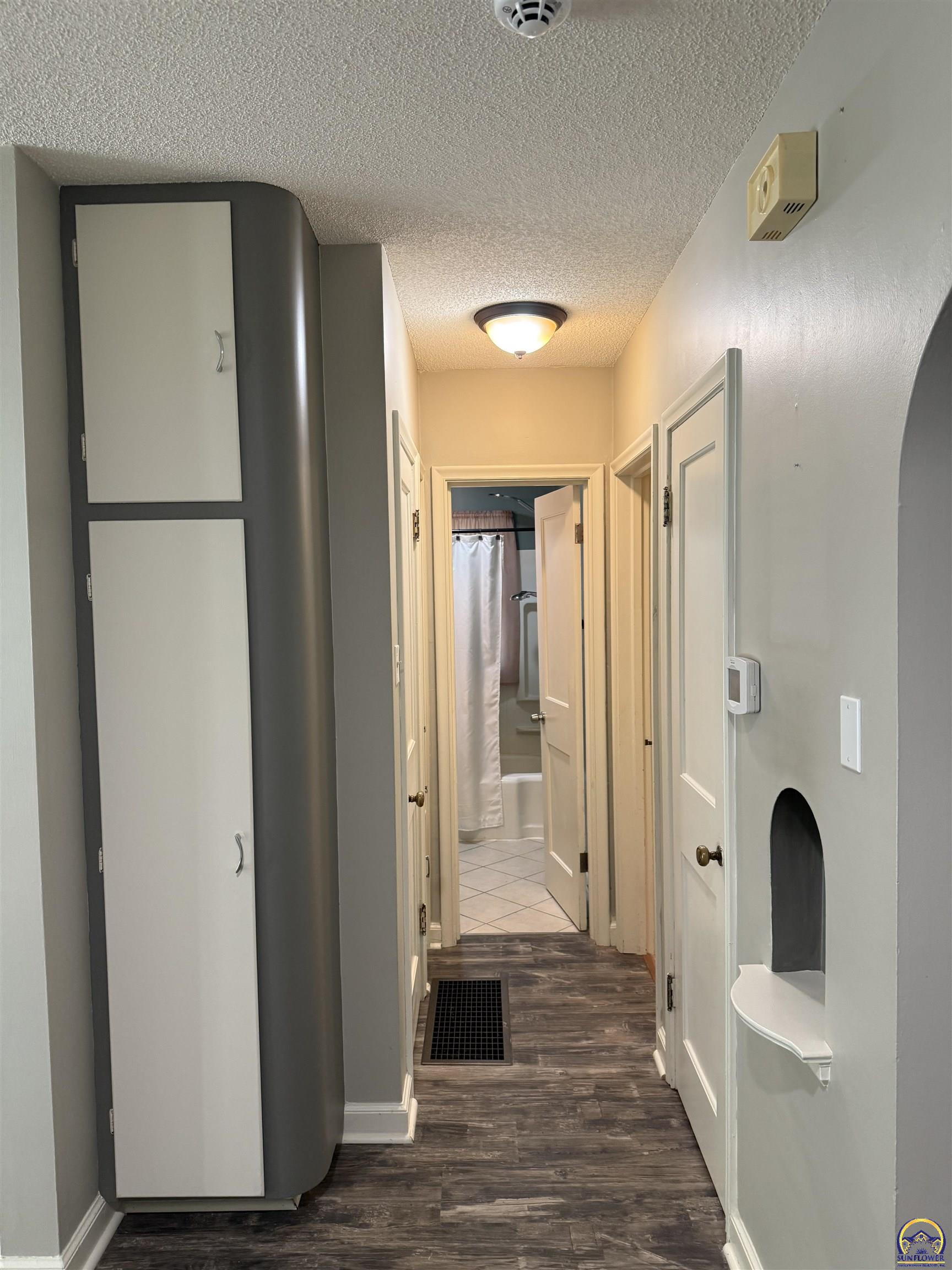 4221 Southwest 17th Street Topeka, KS 66604 - Photo 58 of 72