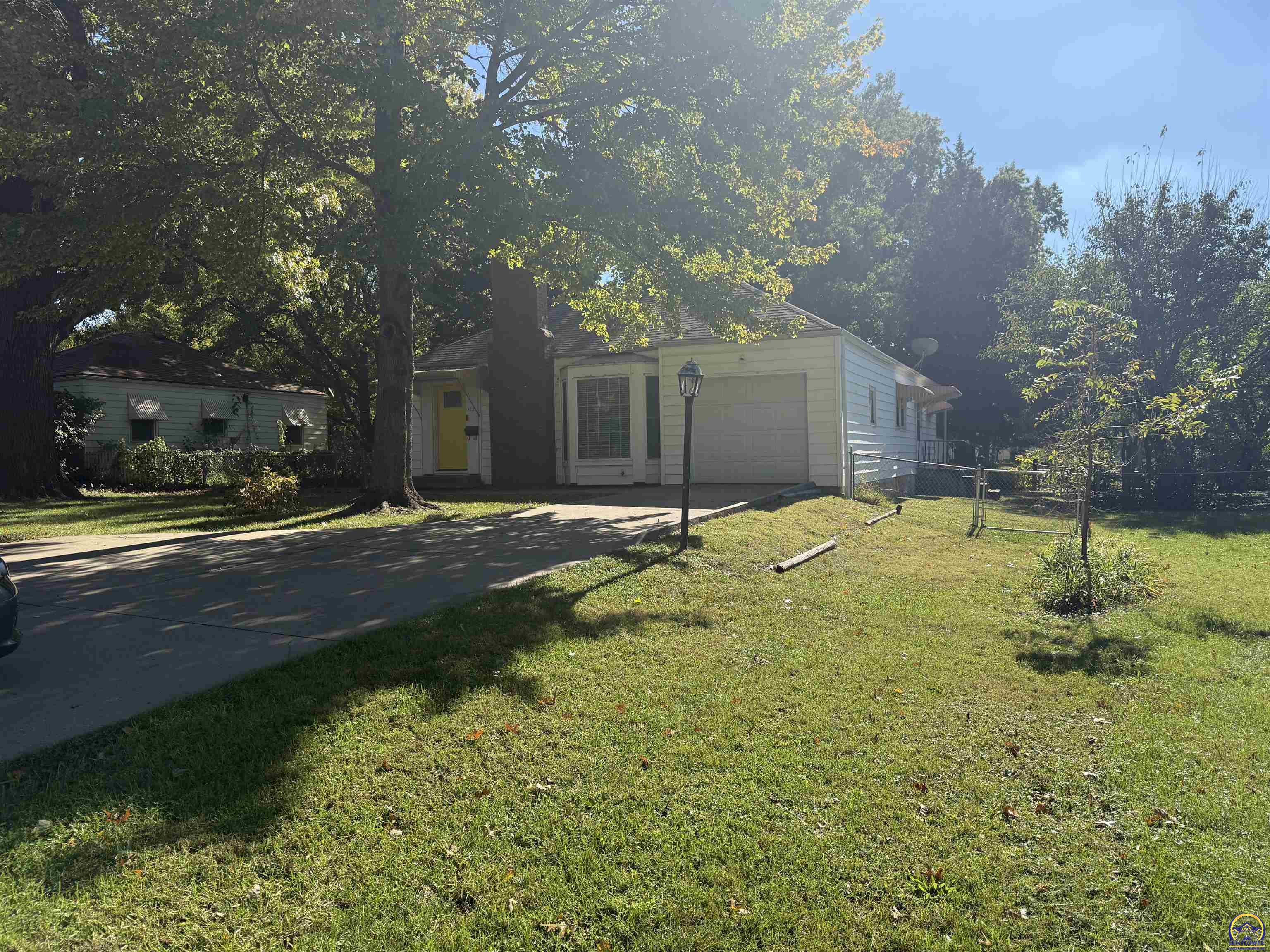 4221 Southwest 17th Street Topeka, KS 66604 - Photo 6 of 72