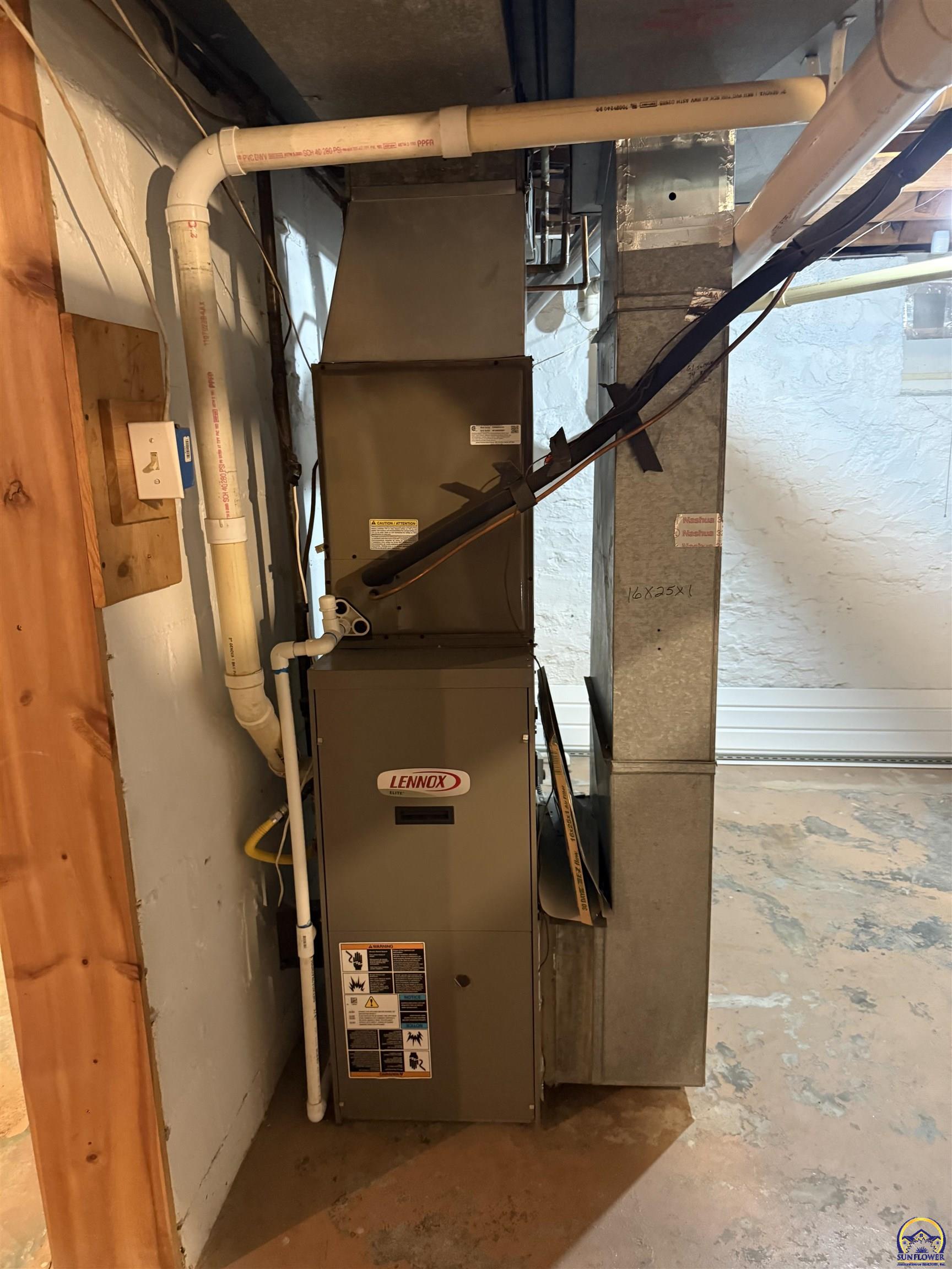 4221 Southwest 17th Street Topeka, KS 66604 - Photo 67 of 72