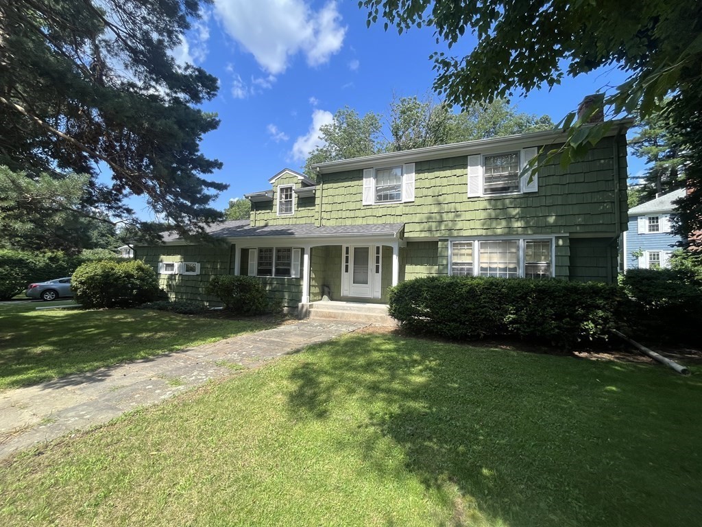 76 Winfield Road Holden, MA 01520 - Photo 1 of 25 Gallery Image 1