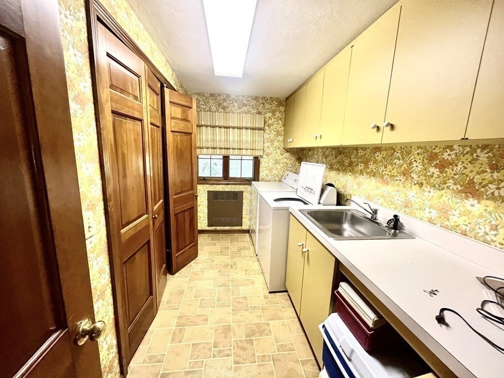 76 Winfield Road Holden, MA 01520 - Photo 12 of 25 Gallery Image 12