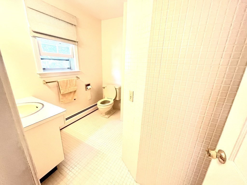 76 Winfield Road Holden, MA 01520 - Photo 16 of 25 Gallery Image 16