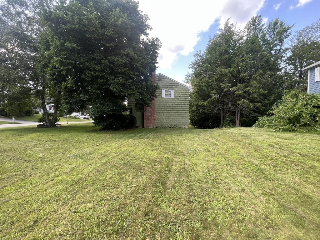 76 Winfield Road Holden, MA 01520 - Photo 3 of 25 Gallery Image 3