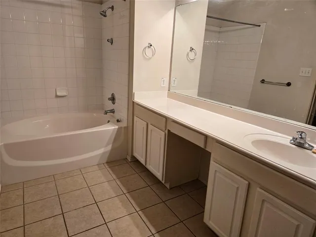 $2,000 | 606 Zollman Court, Lancaster, TX 75146