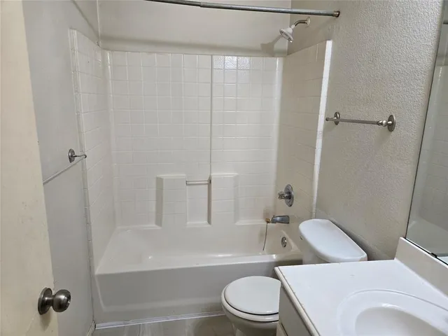 $2,000 | 606 Zollman Court, Lancaster, TX 75146