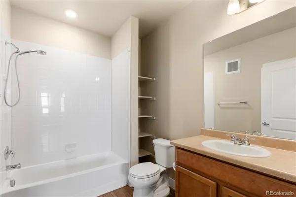 $1,900 | 14331 East Tennessee Avenue, Unit 307, Aurora, CO 80012