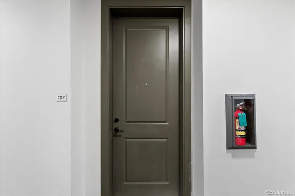 $1,900 | 14331 East Tennessee Avenue, Unit 307, Aurora, CO 80012