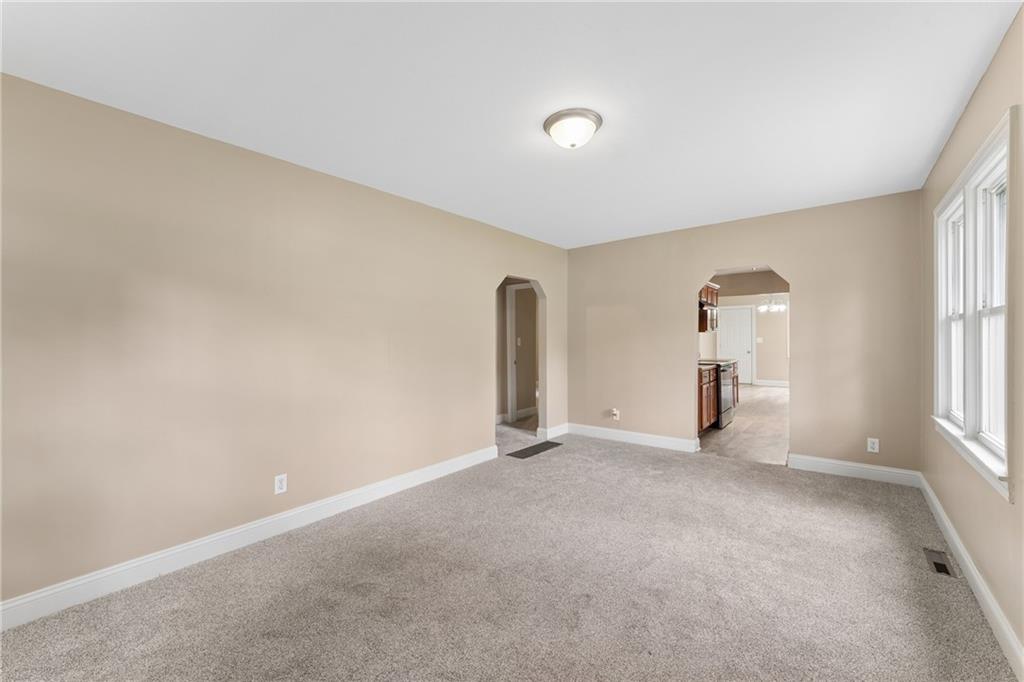 2811 South Northern Boulevard Independence, MO 64052 - Photo 5 of 44