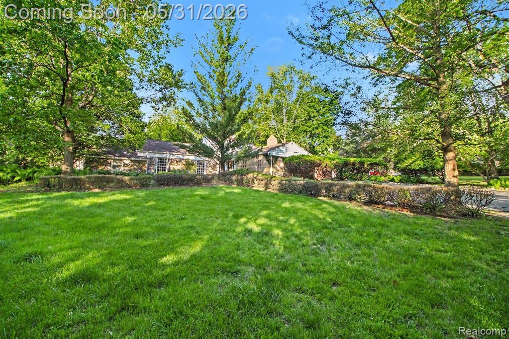 26580 Wellington Road Franklin, MI 48025 - Photo 2 of 61