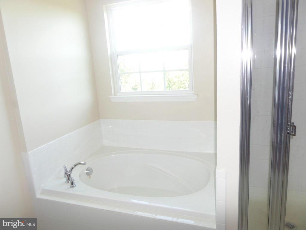 74 Short Branch Road Stafford, VA 22556 - Photo 15 of 24 Bath (Master)