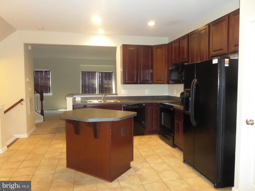 74 Short Branch Road Stafford, VA 22556 - Photo 8 of 24 Kitchen