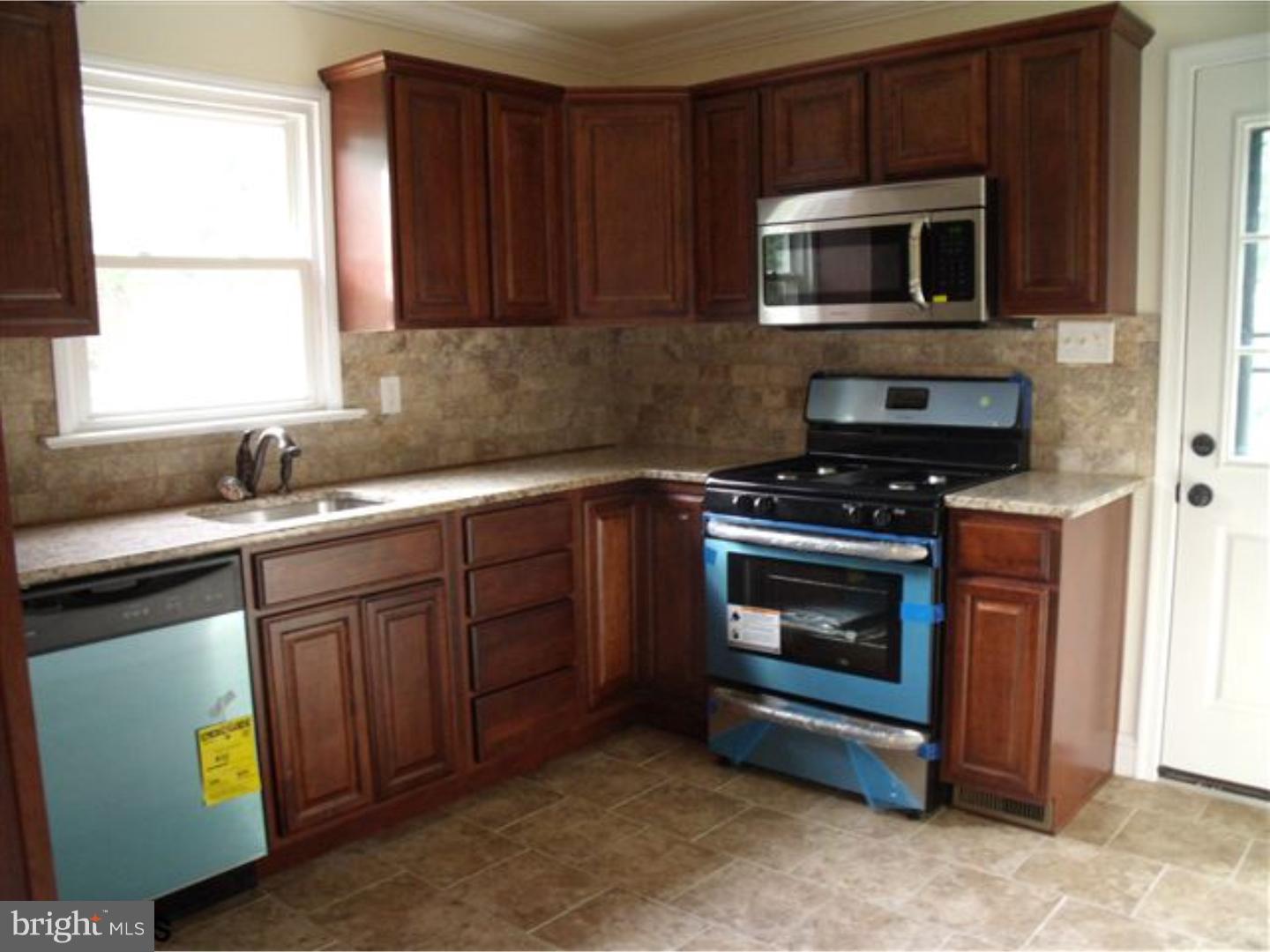 1876 West Walnut Road Vineland, NJ 08360 - Photo 3 of 11 Gallery Image 3