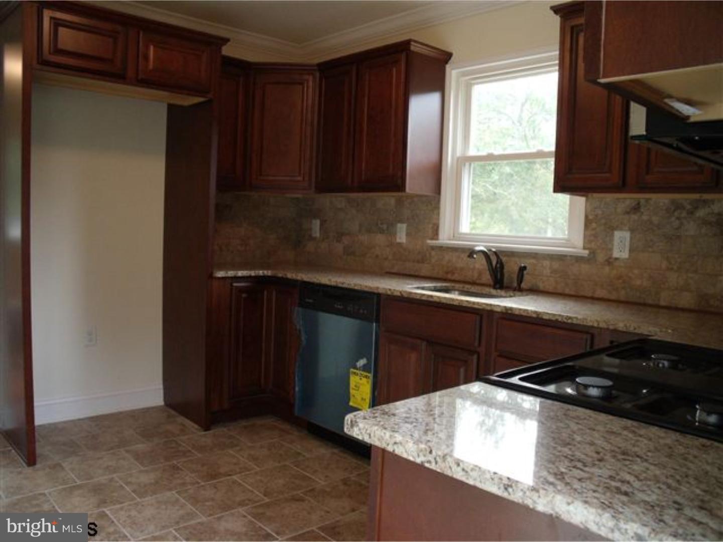 1876 West Walnut Road Vineland, NJ 08360 - Photo 4 of 11 Gallery Image 4