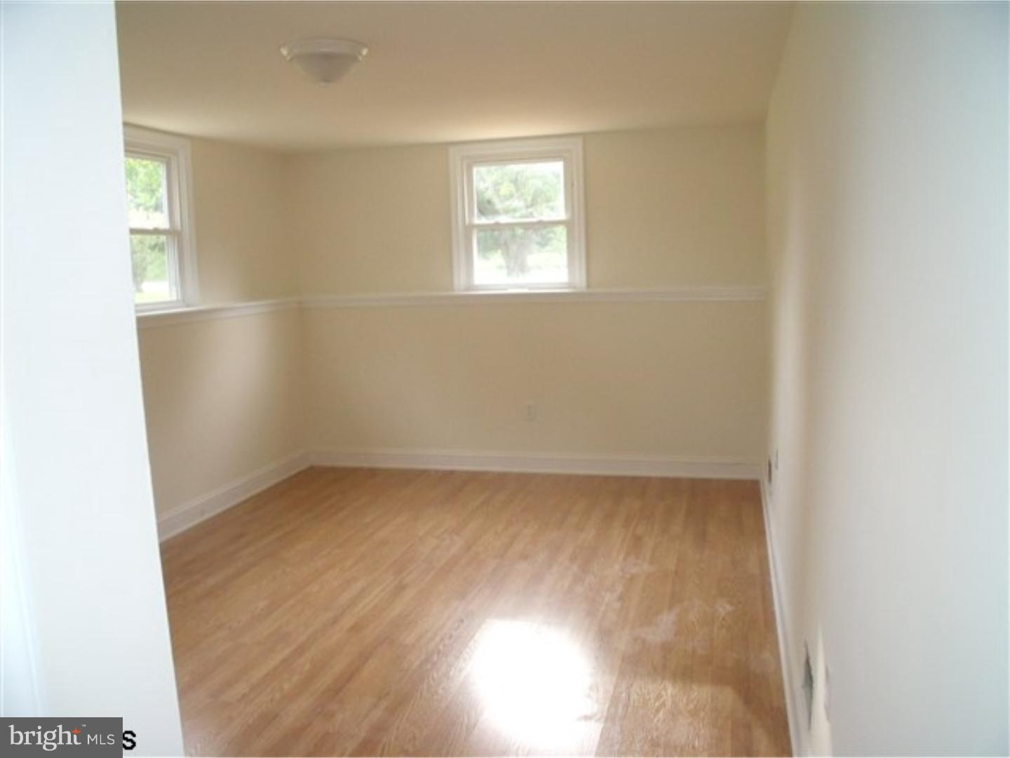 1876 West Walnut Road Vineland, NJ 08360 - Photo 5 of 11 Gallery Image 5