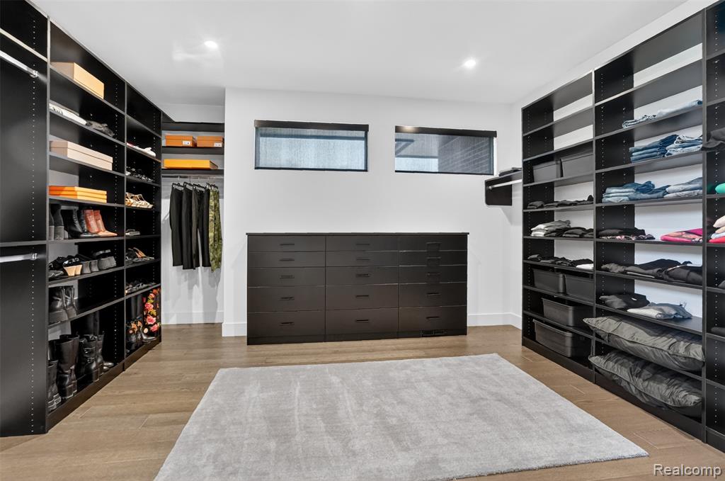 7004 Franklin Road Bloomfield Hills, MI 48301 - Photo 26 of 38 Gallery Image 26