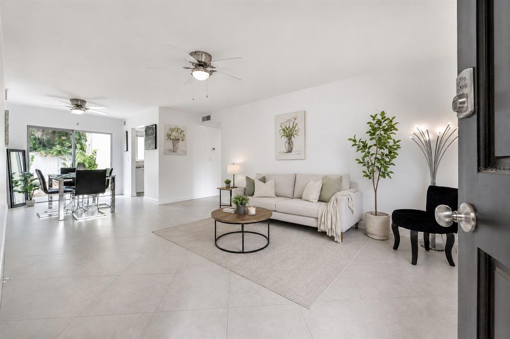 3206 West Azeele Street, Unit 129 Tampa, FL 33609 - Photo 4 of 25