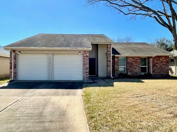 $1,800 | 19419 Moonhollow Drive, Houston, TX 77084