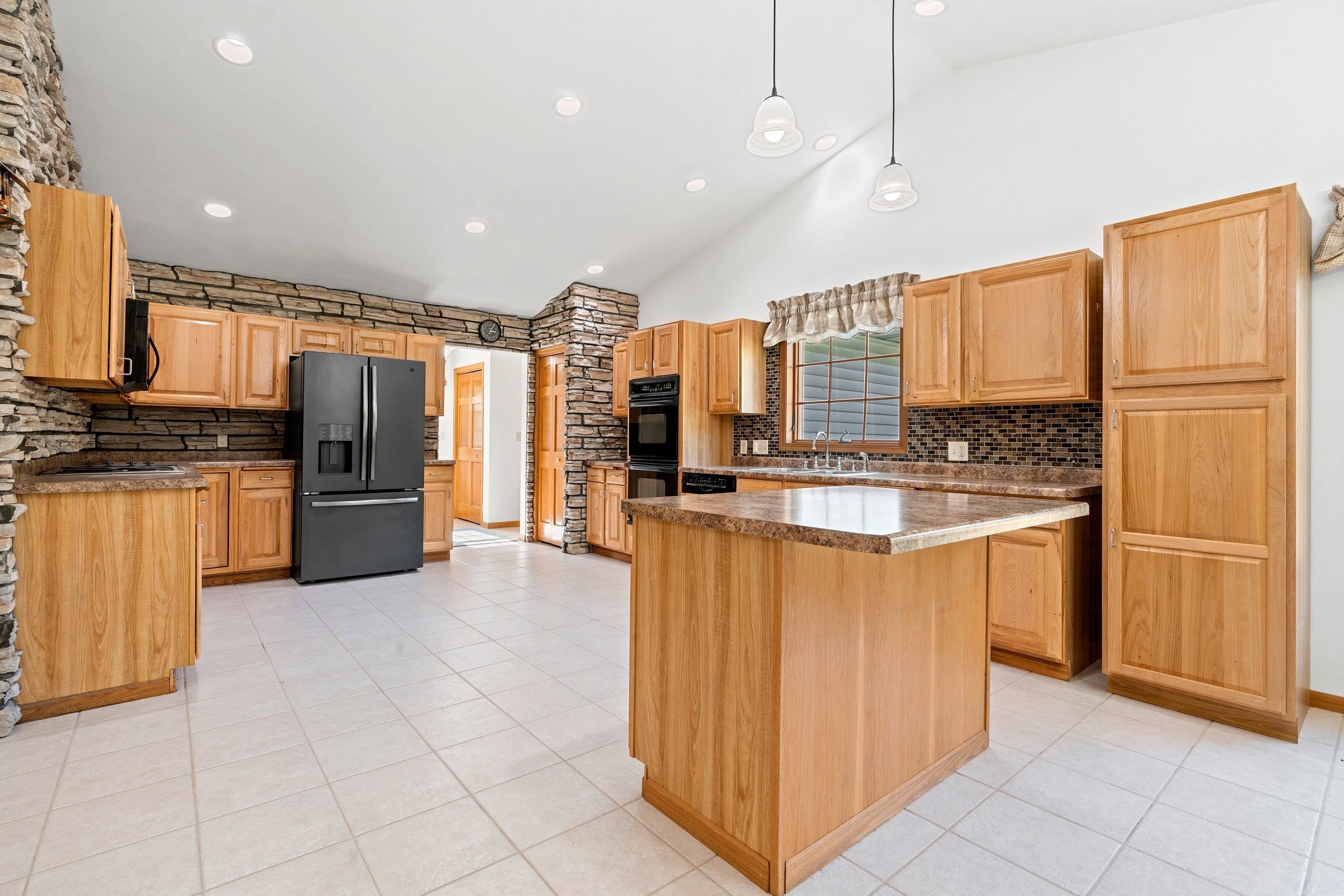 N4780 Kettner Road Shiocton, WI 54170 - Photo 11 of 66