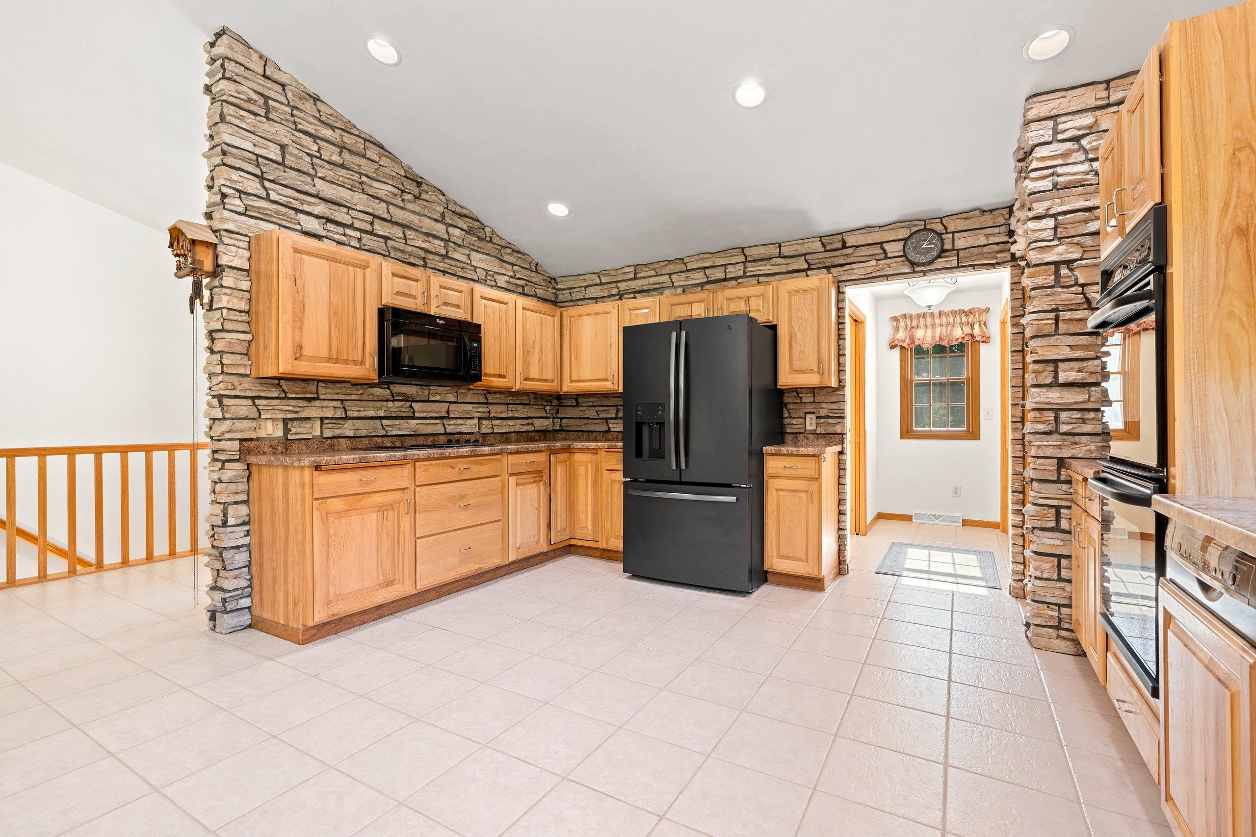 N4780 Kettner Road Shiocton, WI 54170 - Photo 12 of 66