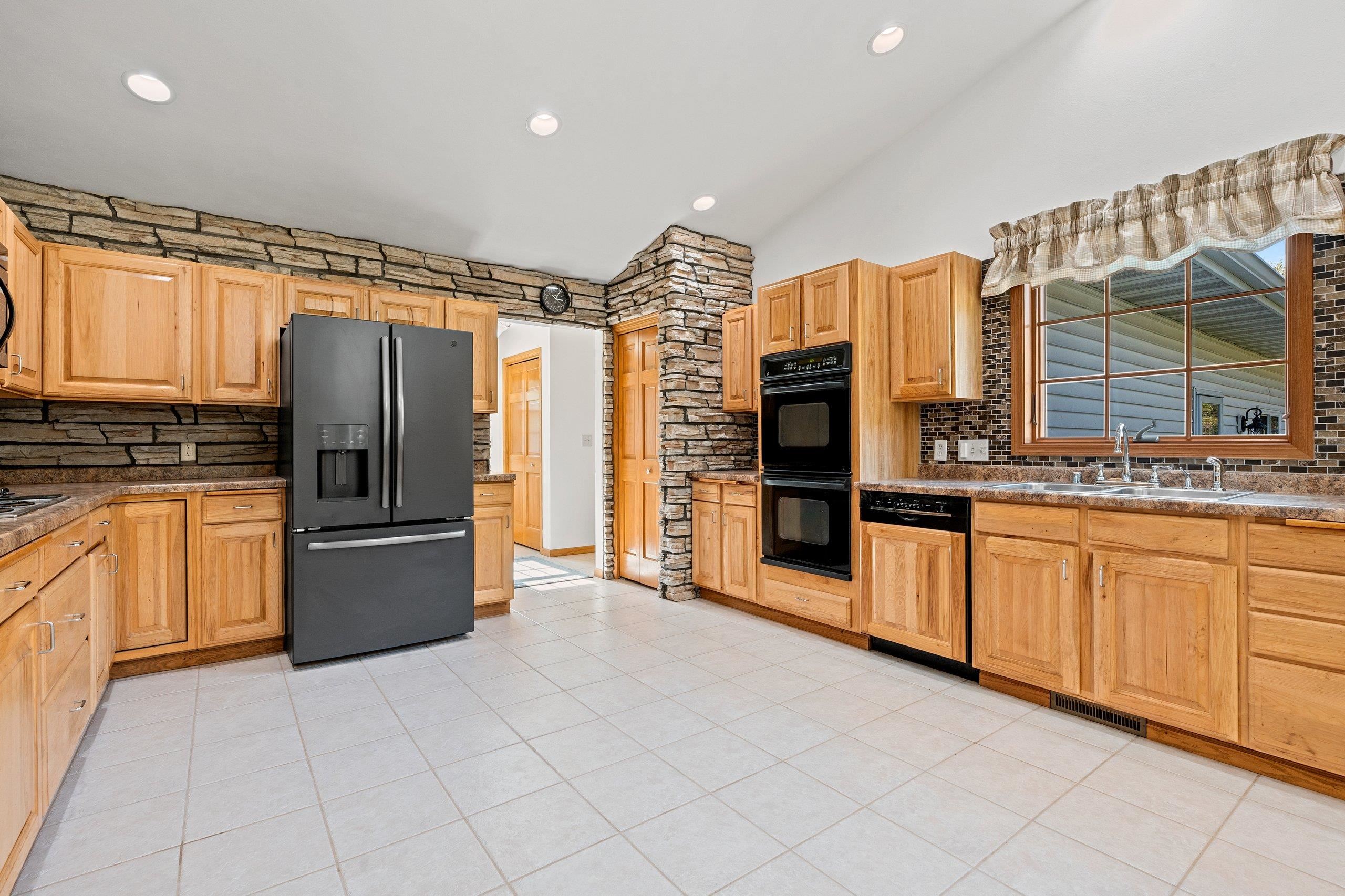 N4780 Kettner Road Shiocton, WI 54170 - Photo 16 of 66