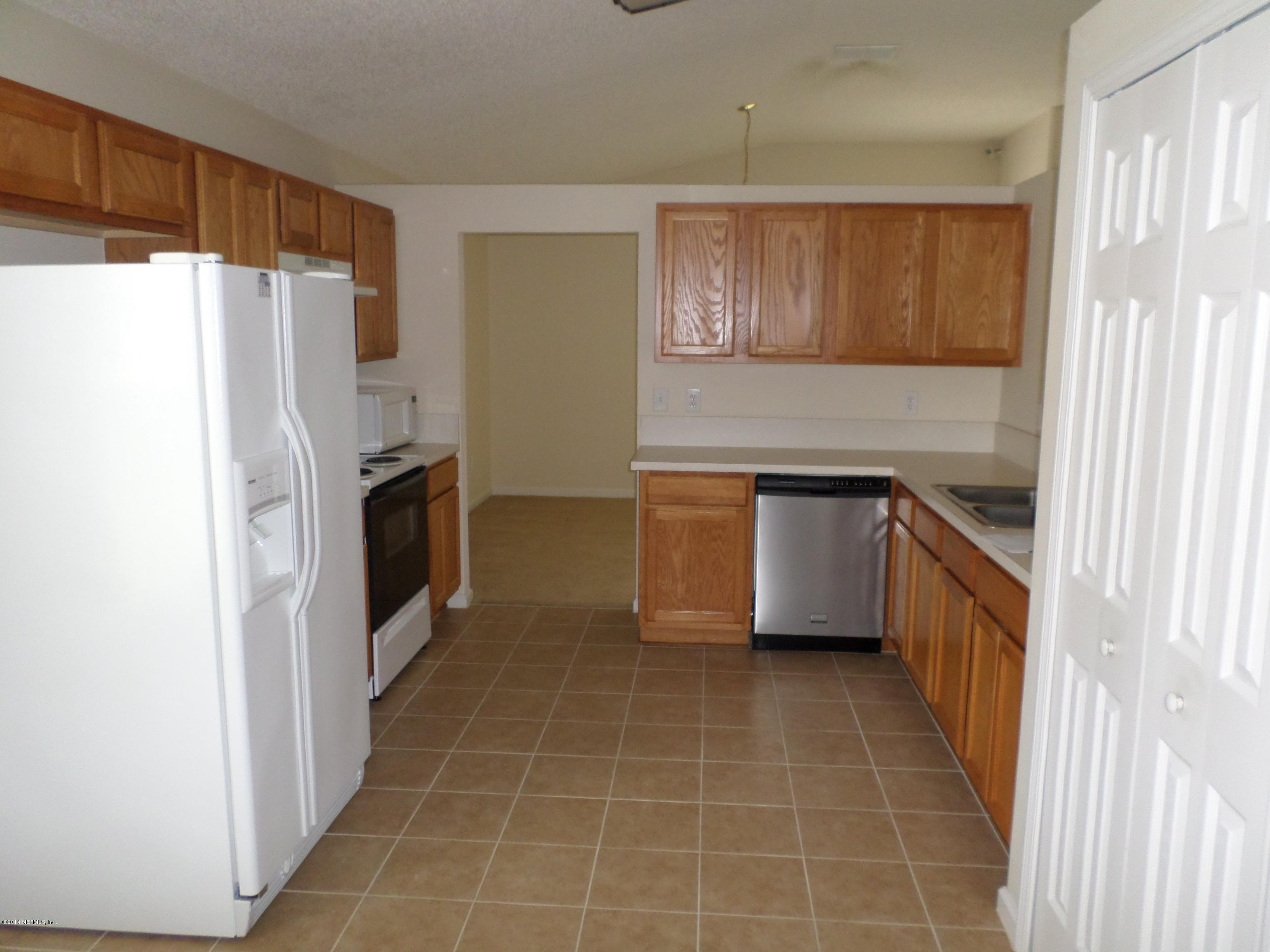1430 Runes Court Middleburg, FL 32068 - Photo 4 of 17 Kitchen 1