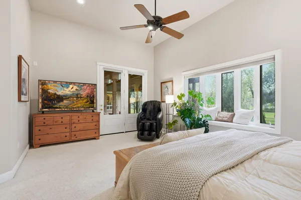 $834,900 | 13482 Tierra Heights Road, Redding, CA 96003