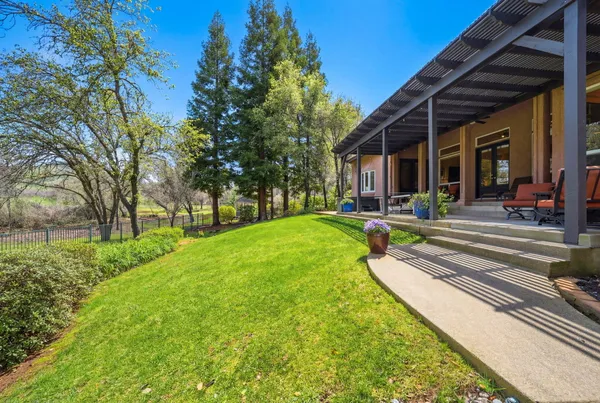 $834,900 | 13482 Tierra Heights Road, Redding, CA 96003