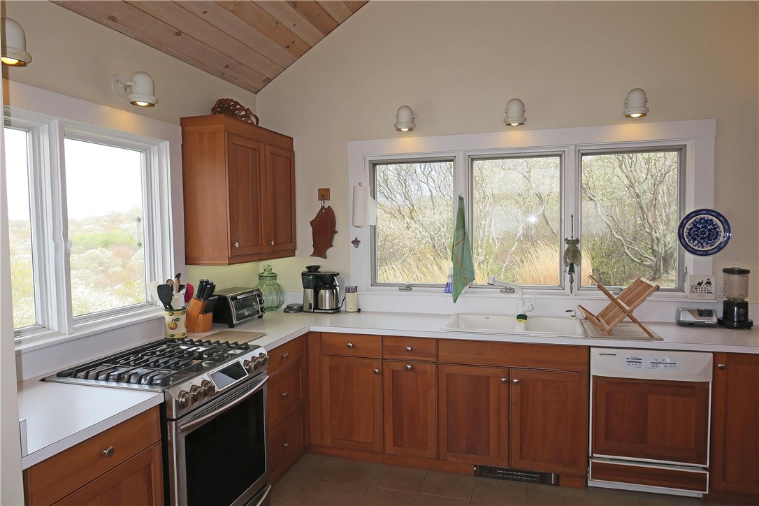 1312 Cooneymus Road Block Island, RI 02807 - Photo 12 of 24