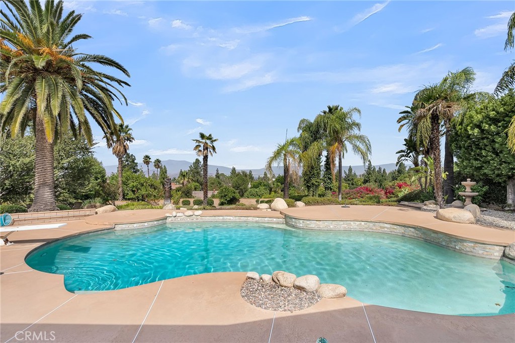 1249 Coronet Drive Riverside, CA 92506 - Photo 34 of 57 a view of a yard and entertaining space