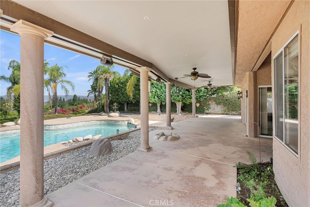 1249 Coronet Drive Riverside, CA 92506 - Photo 37 of 57