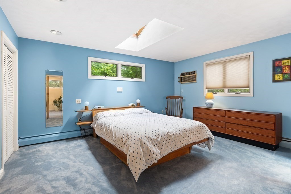 12 Riverside Avenue Bedford, MA 01730 - Photo 11 of 32 Gallery Image 11