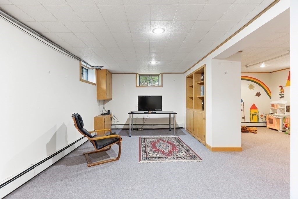 12 Riverside Avenue Bedford, MA 01730 - Photo 21 of 32 Gallery Image 21
