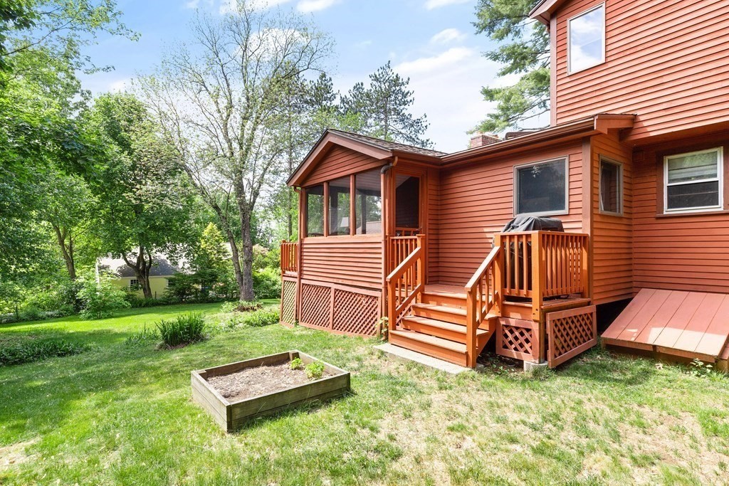 12 Riverside Avenue Bedford, MA 01730 - Photo 27 of 32 Gallery Image 27