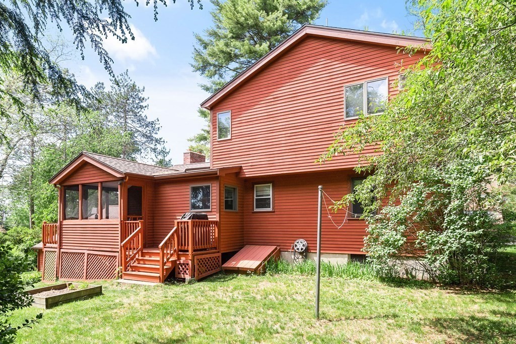 12 Riverside Avenue Bedford, MA 01730 - Photo 28 of 32 Gallery Image 28