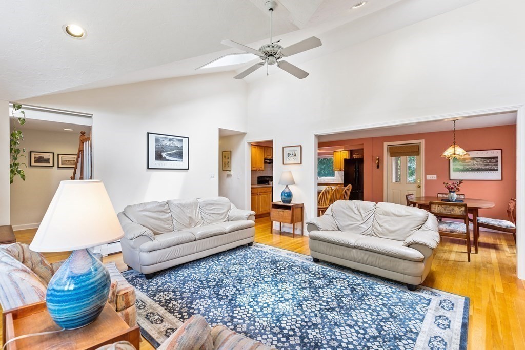 12 Riverside Avenue Bedford, MA 01730 - Photo 4 of 32 Gallery Image 4