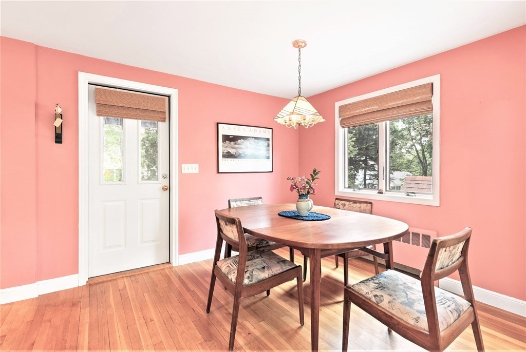 12 Riverside Avenue Bedford, MA 01730 - Photo 5 of 32 Gallery Image 5