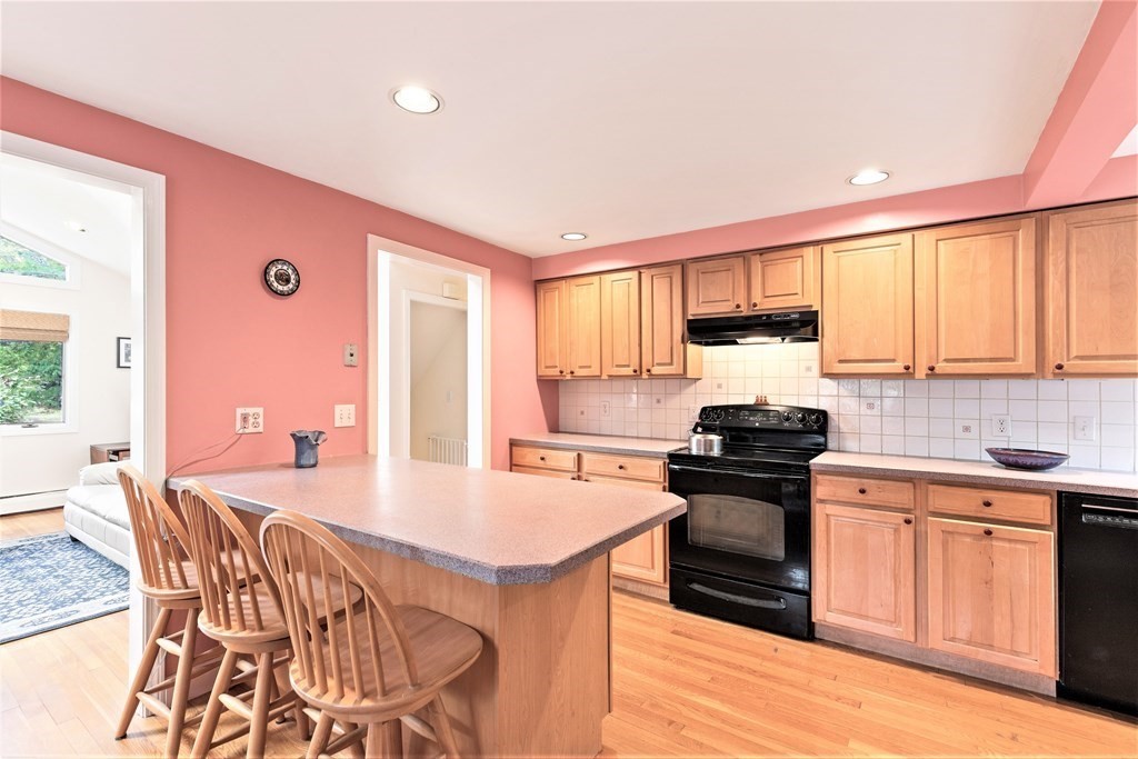 12 Riverside Avenue Bedford, MA 01730 - Photo 7 of 32 Gallery Image 7