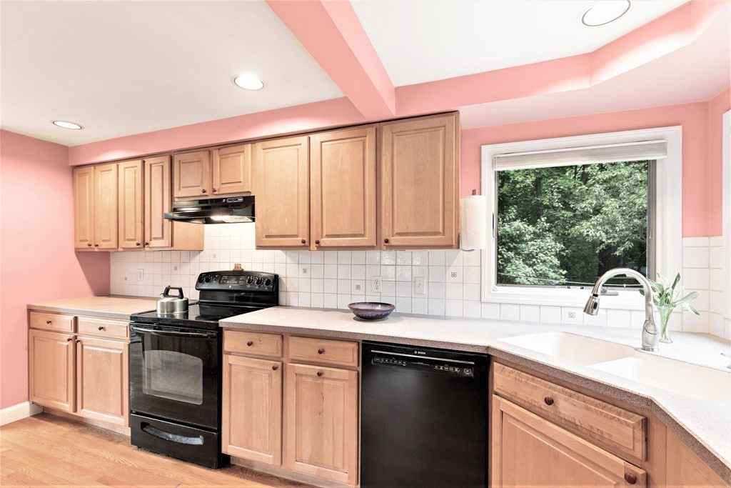 12 Riverside Avenue Bedford, MA 01730 - Photo 8 of 32 Gallery Image 8