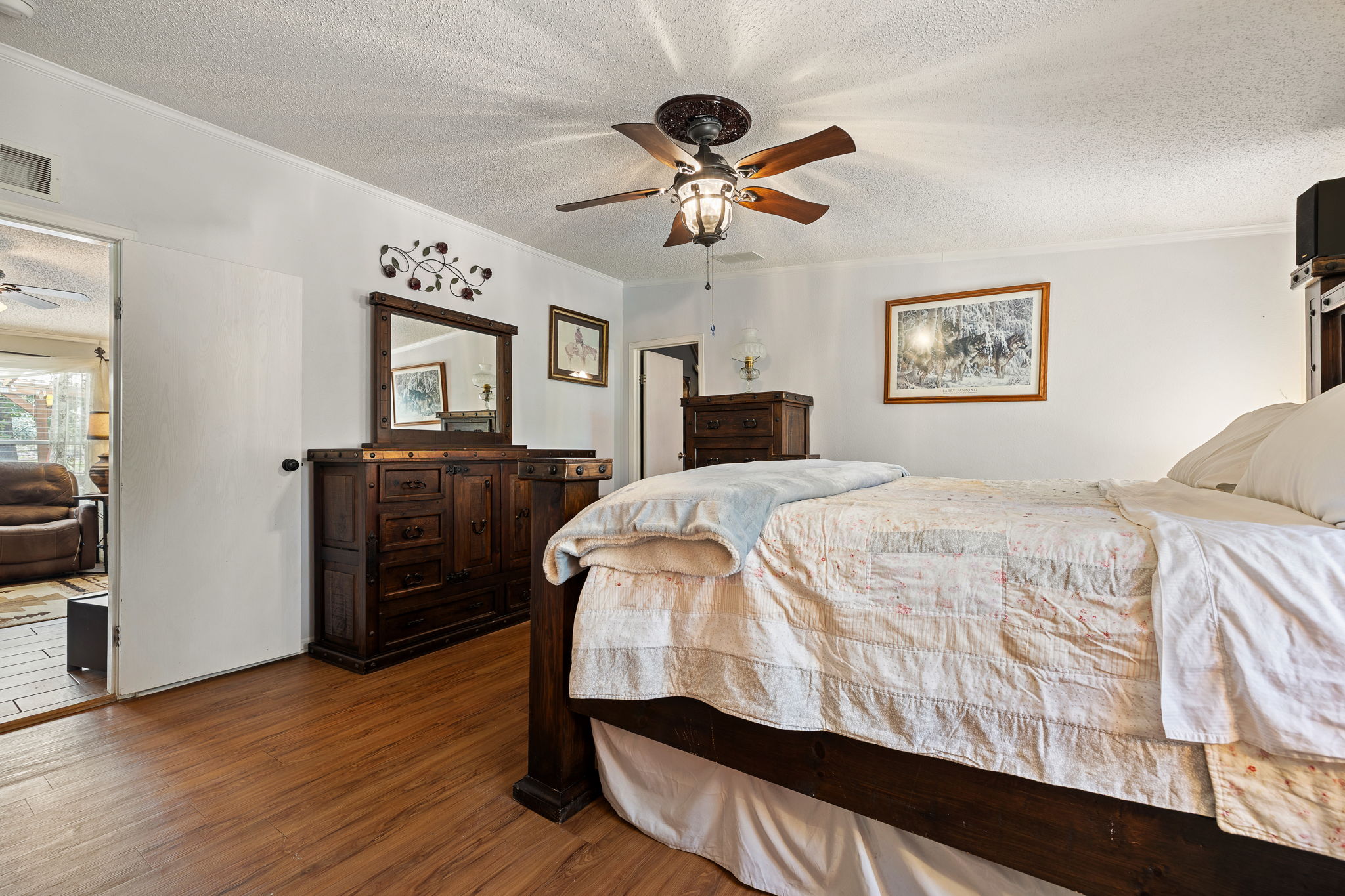 541 Hidden Oaks Drive Elgin, TX 78621 - Photo 18 of 40 Primary bedroom houses big furniture with extra space~