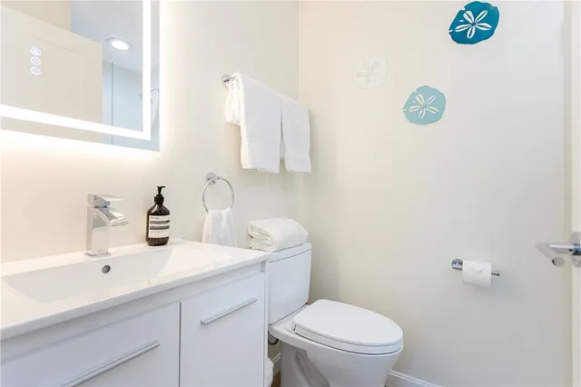 $5,100 | 112 Harrison Avenue, Unit B, Newport, RI 02840